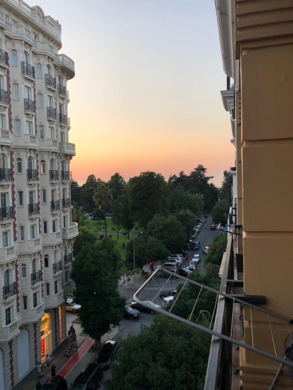 Apartment Gio Μπατούμι Εξωτερικό φωτογραφία