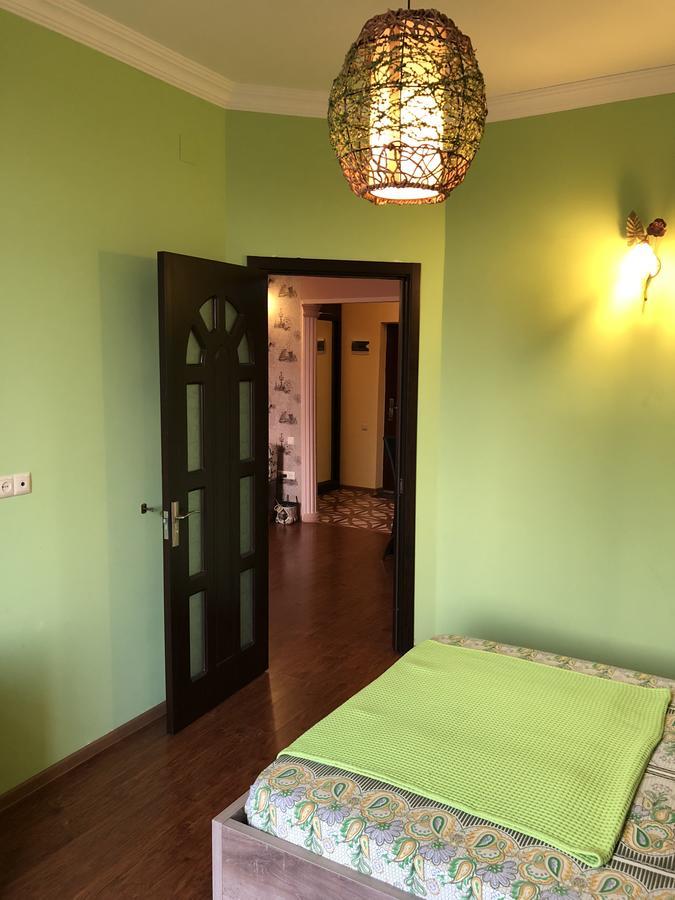 Apartment Gio Μπατούμι Εξωτερικό φωτογραφία